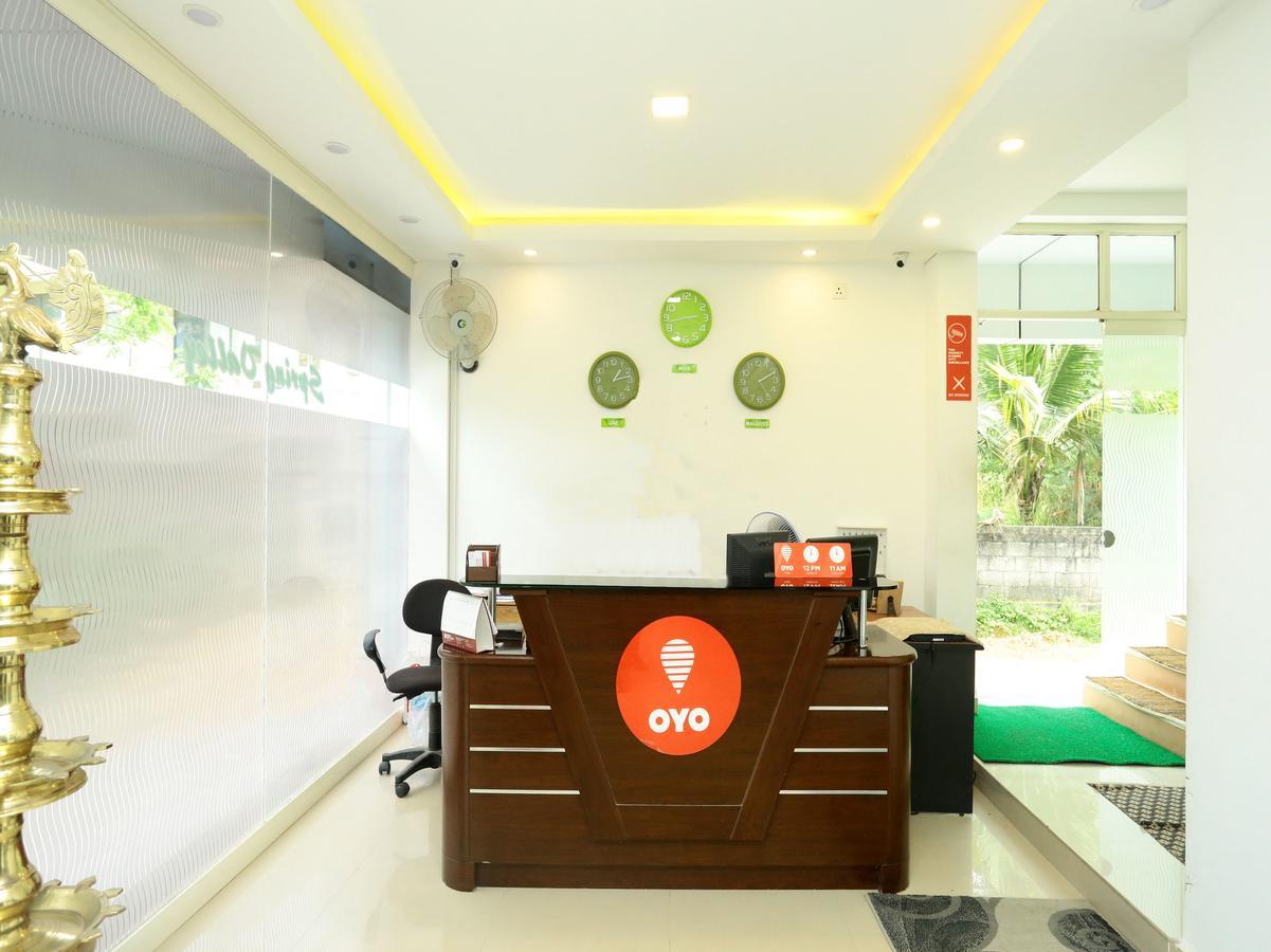 Oyo 9557 Near Kims Hospital Hotell Thiruvananthapuram Eksteriør bilde
