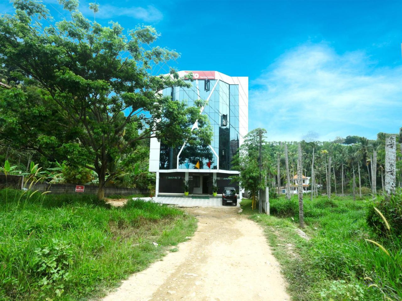 Oyo 9557 Near Kims Hospital Hotell Thiruvananthapuram Eksteriør bilde