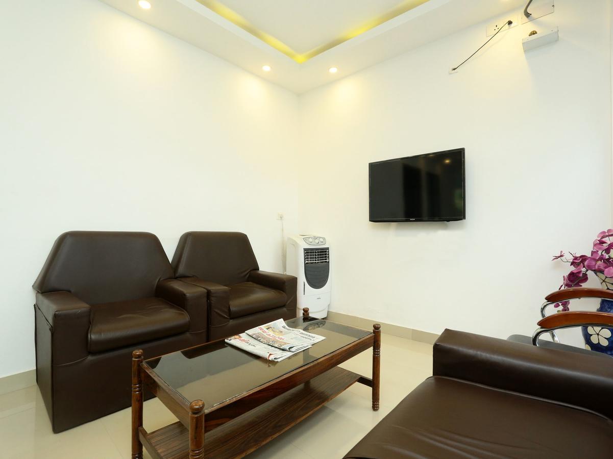 Oyo 9557 Near Kims Hospital Hotell Thiruvananthapuram Eksteriør bilde